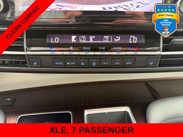 Used 2021 Toyota Sienna XLE FWD image 23