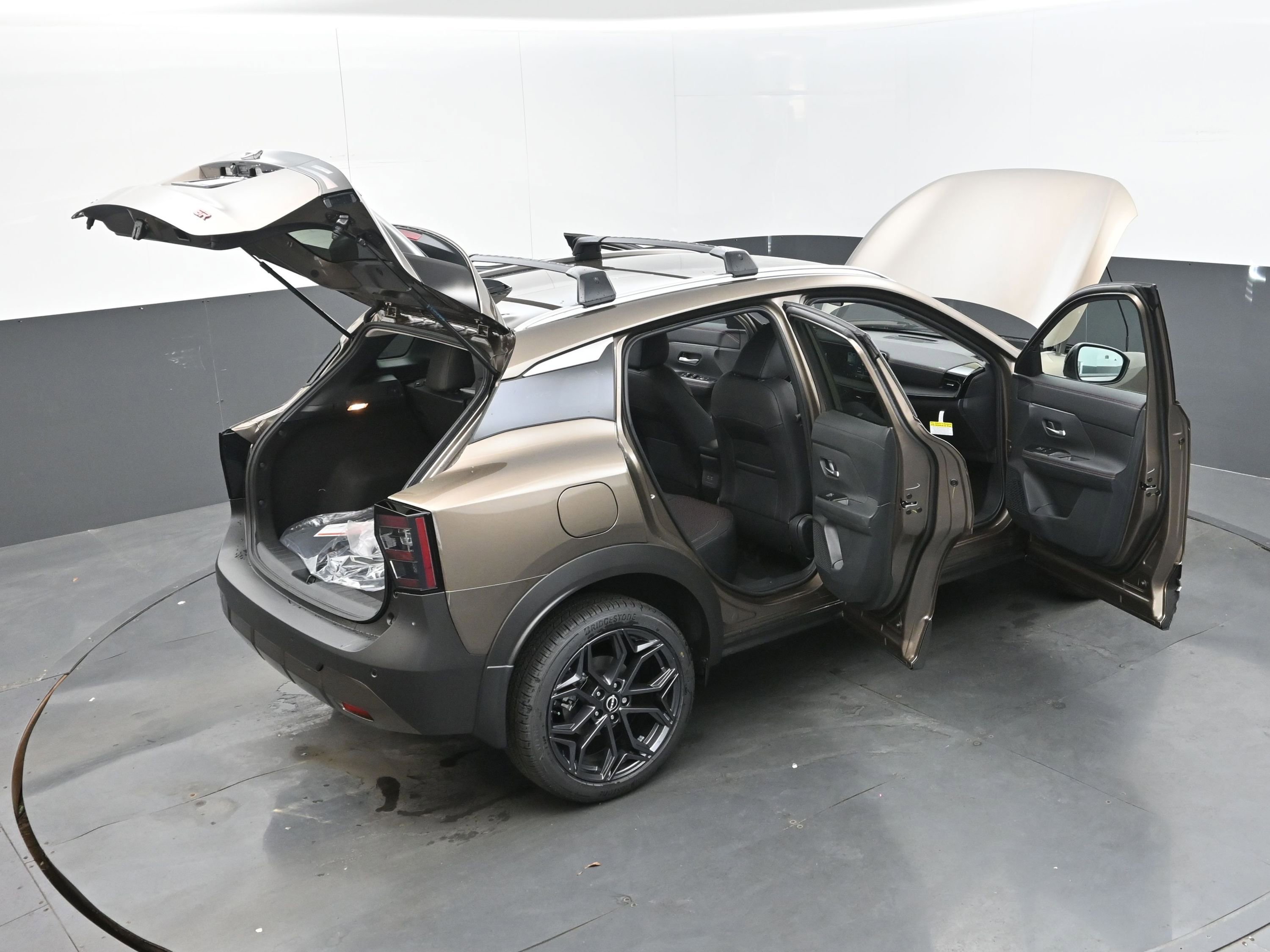 New 2026 Nissan Kicks SR image 44