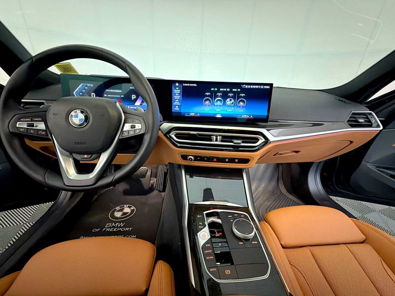 Used 2024 BMW 330i xDrive Sedan w/ Premium Package AWD/4WD image 17