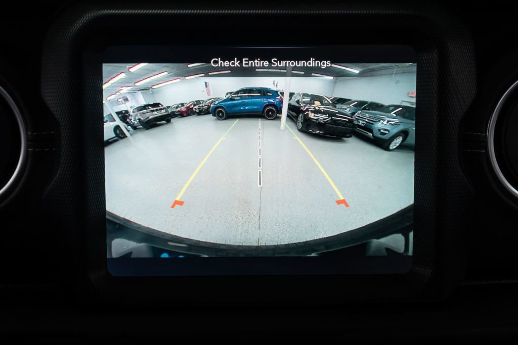 Used 2023 Jeep Wrangler Unlimited Sahara w/ Cold Weather Group AWD/4WD image 18