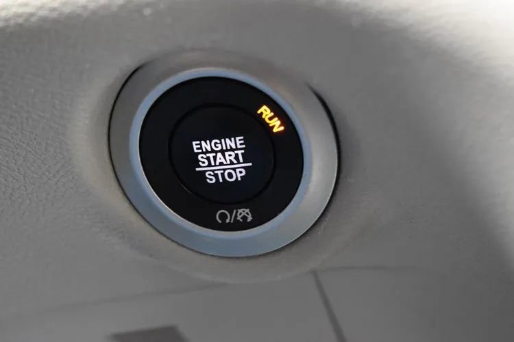 Used 2023 Chrysler Pacifica Touring-L FWD image 29