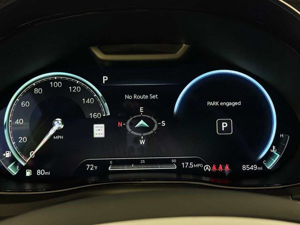 Used 2025 Genesis GV70 2.5T Sport Prestige w/ Sport Prestige Package AWD/4WD image 15