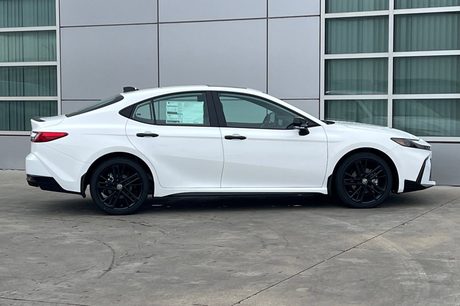 New 2026 Toyota Camry Hybrid w/ Multimedia Upgrade Package image 3