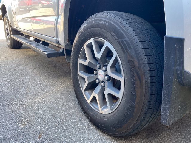 Used 2015 GMC Canyon SLE AWD/4WD image 31