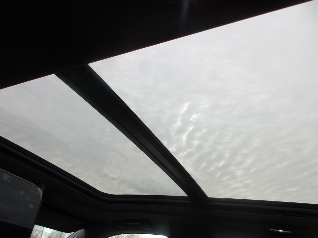 New 2026 GMC Yukon Elevation w/ Elevation Premium Package image 15