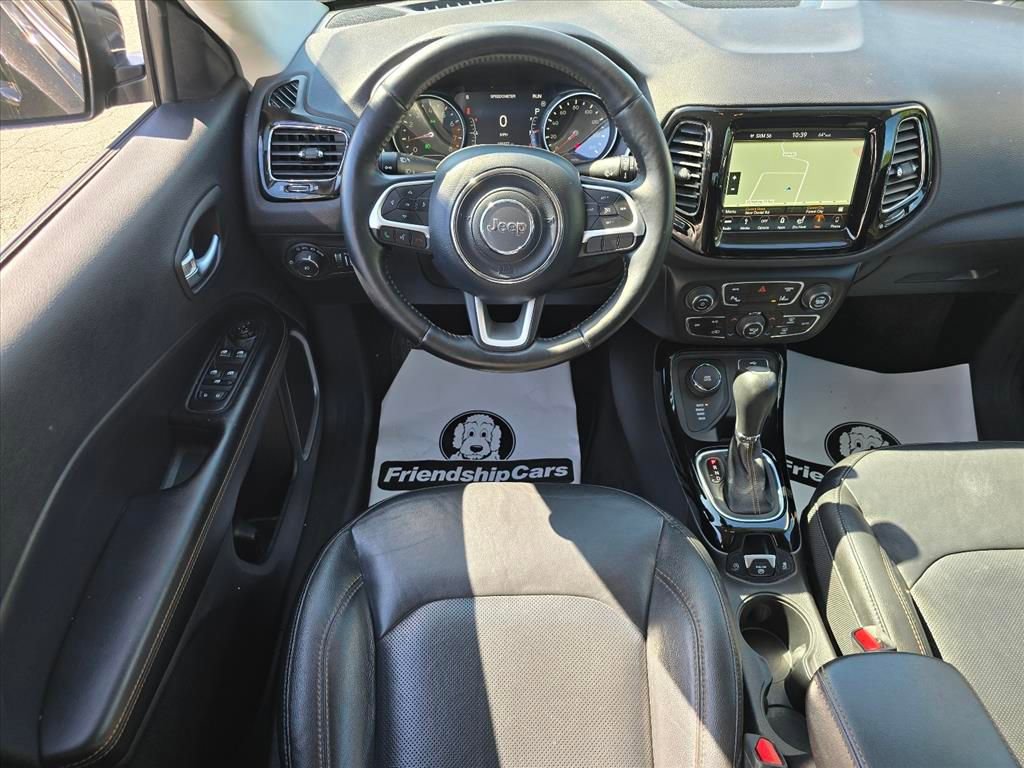 Used 2018 Jeep Compass Limited w/ Navigation Group AWD/4WD image 3