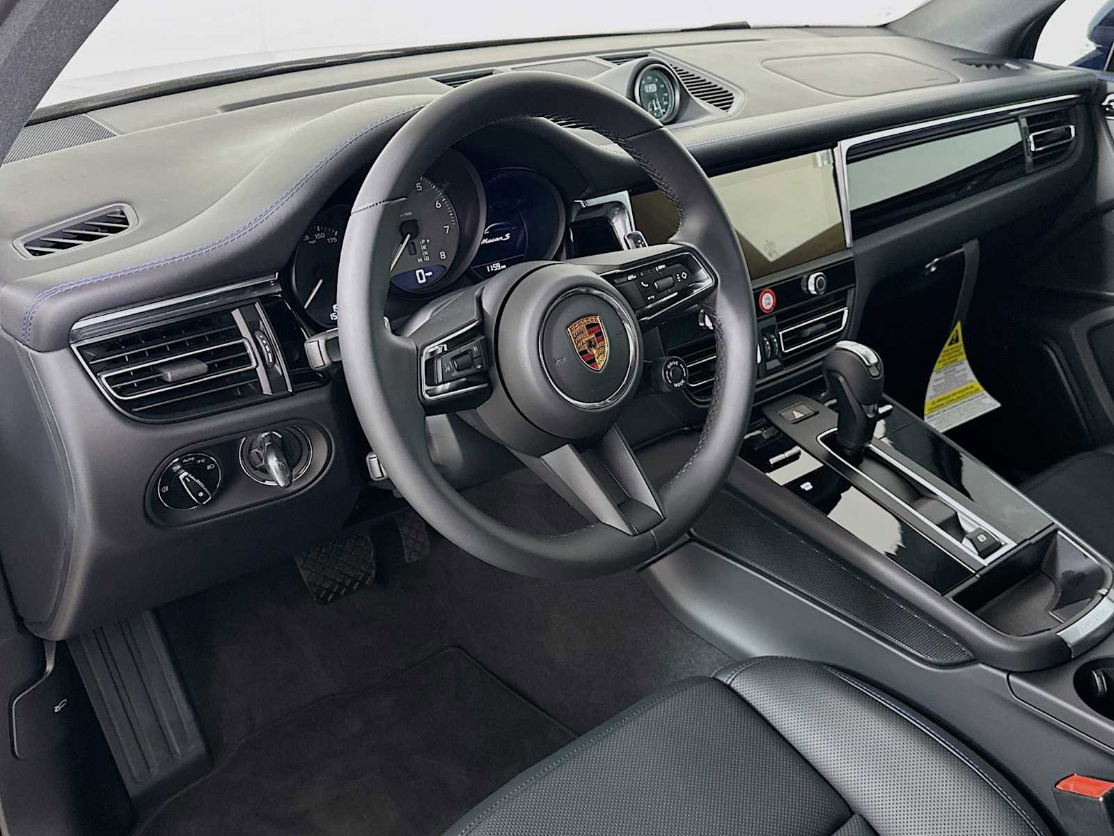 New 2026 Porsche Macan S image 4