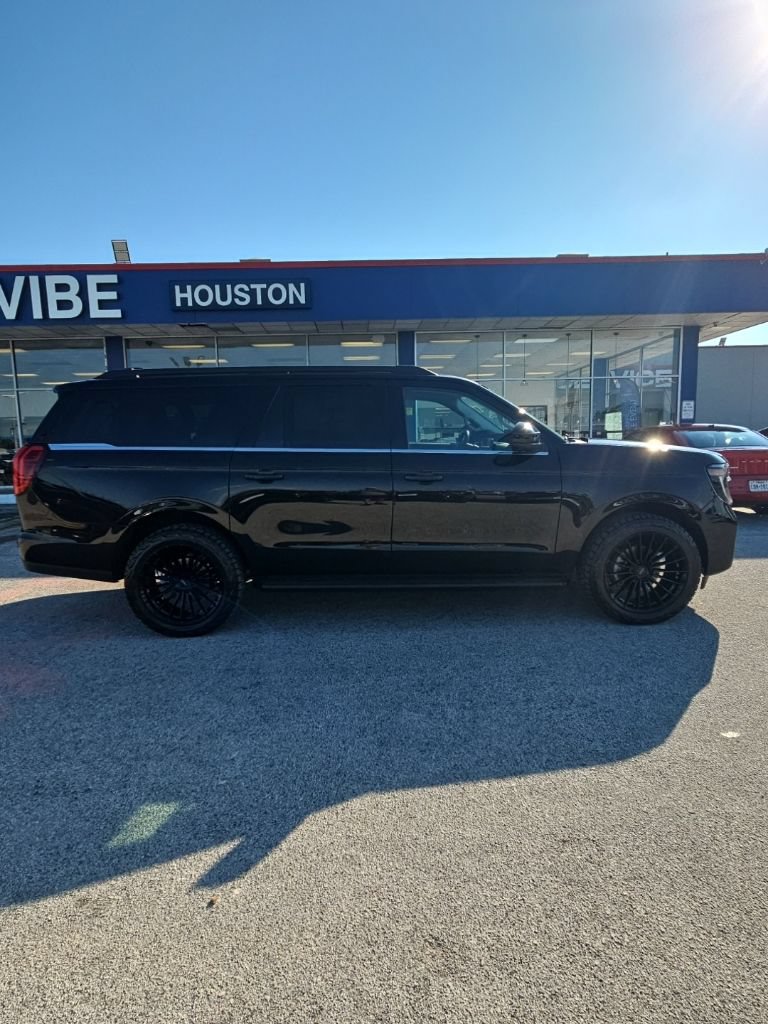 Used 2026 Ford Expedition Max Active RWD image 9