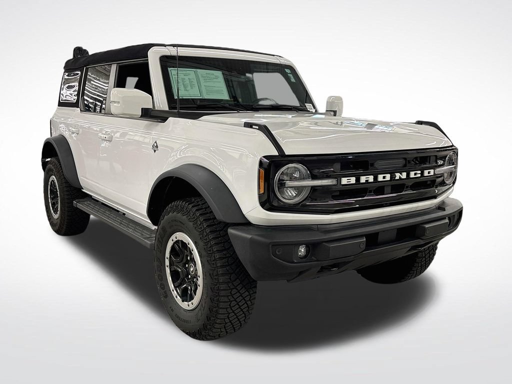 Used 2024 Ford Bronco Outer Banks w/ Sasquatch Package AWD/4WD image 7
