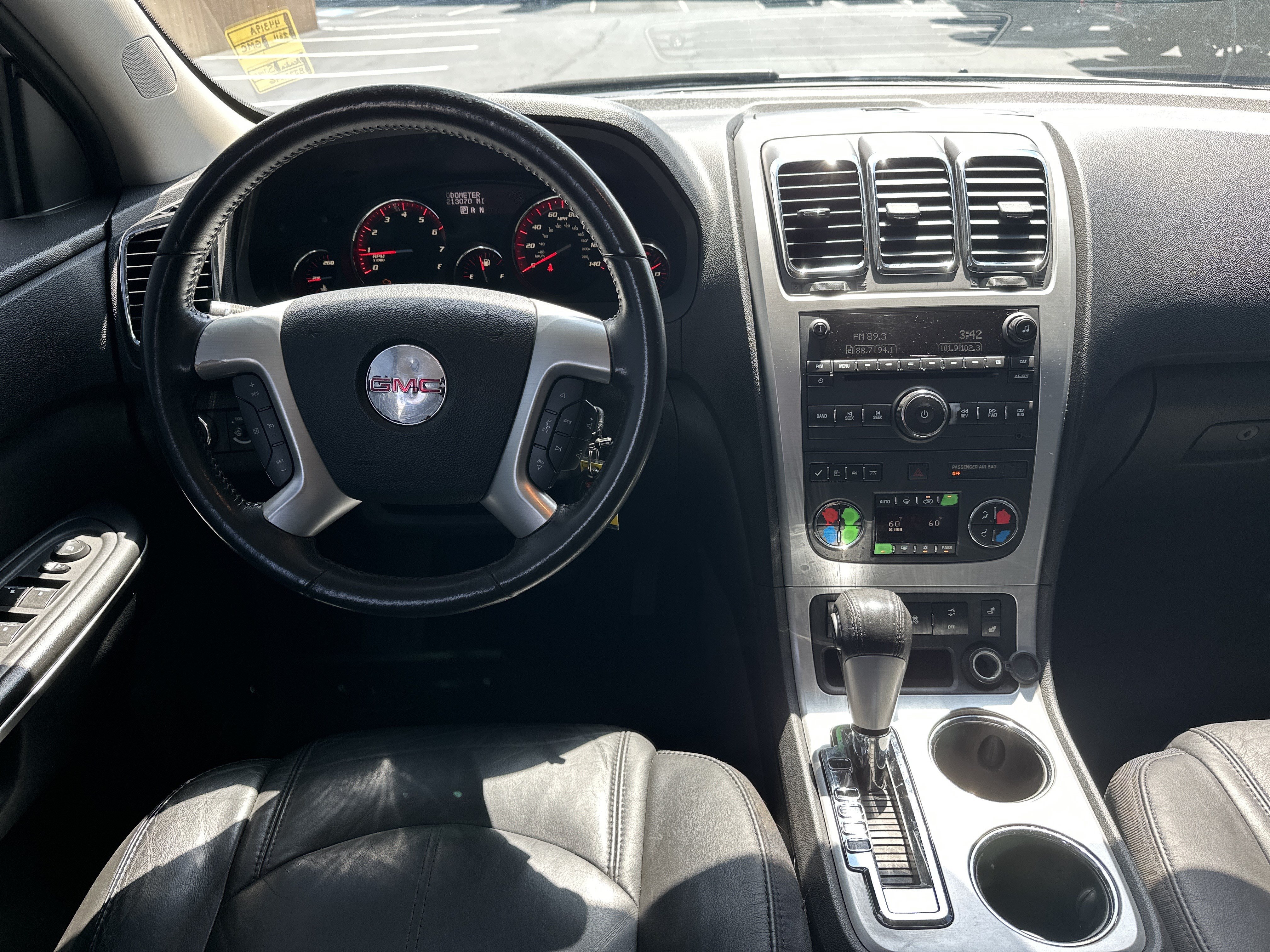 Used 2011 GMC Acadia SLT FWD image 16