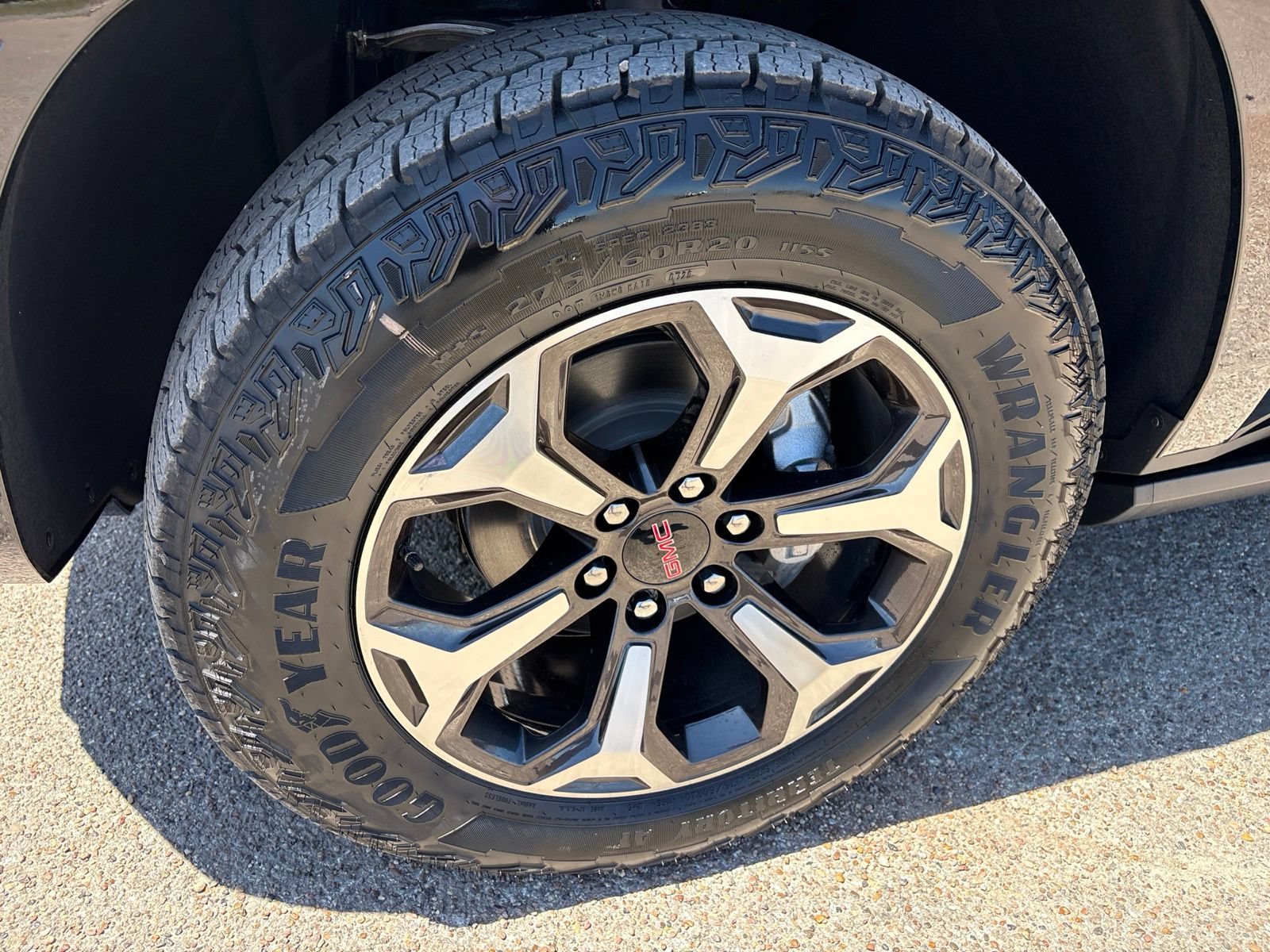 New 2026 GMC Yukon XL AT4 Ultimate AWD/4WD image 39