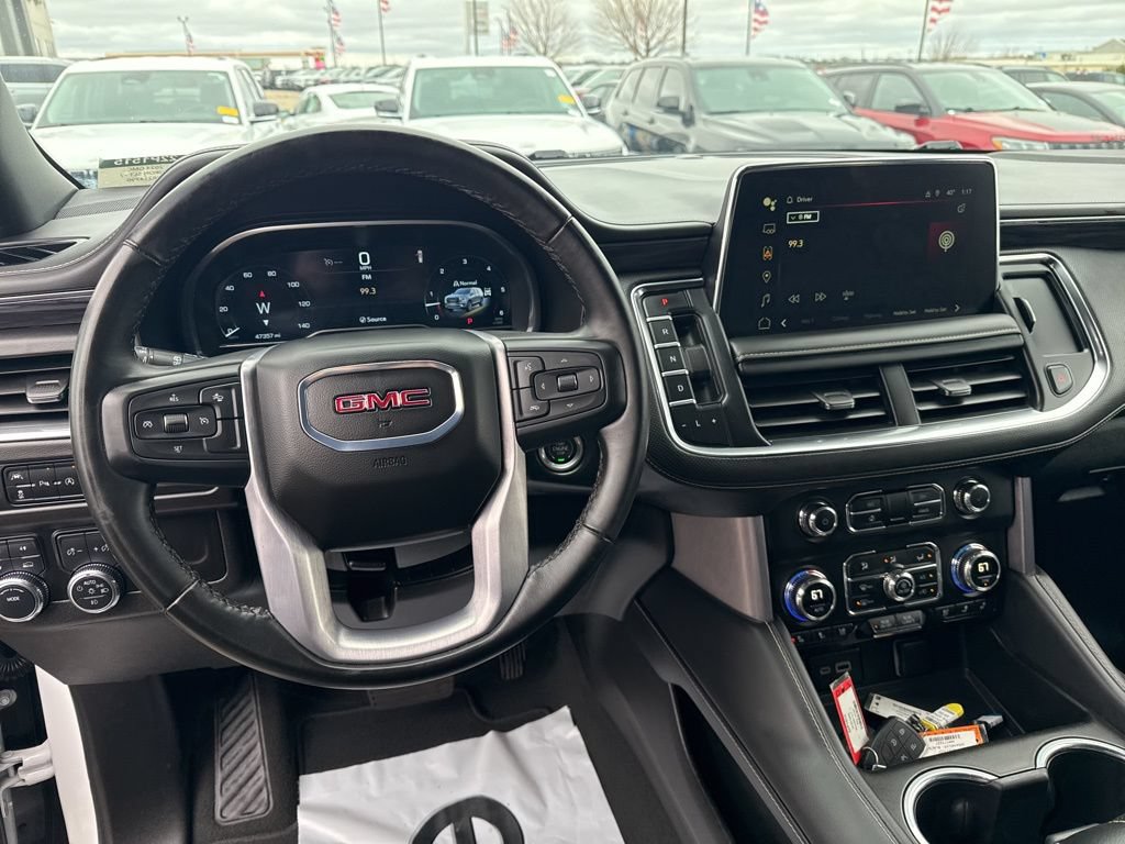 Used 2024 GMC Yukon SLT AWD/4WD image 13