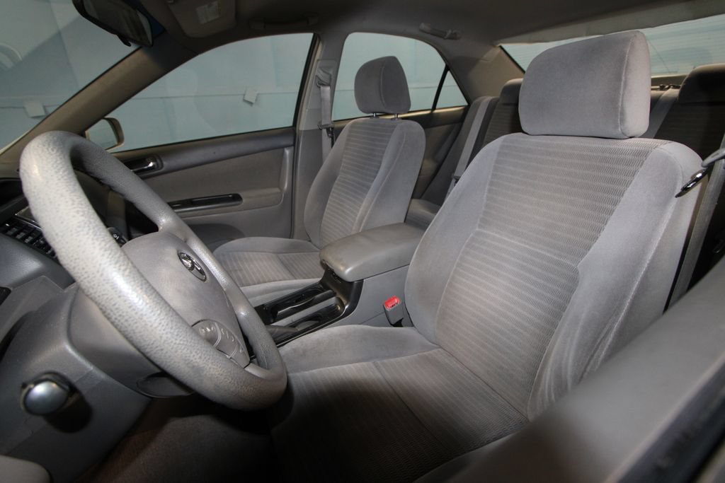 Used 2006 Toyota Camry FWD image 4