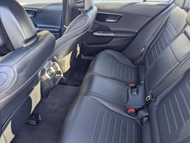Used 2022 Mercedes-Benz C 300 4MATIC Sedan image 19
