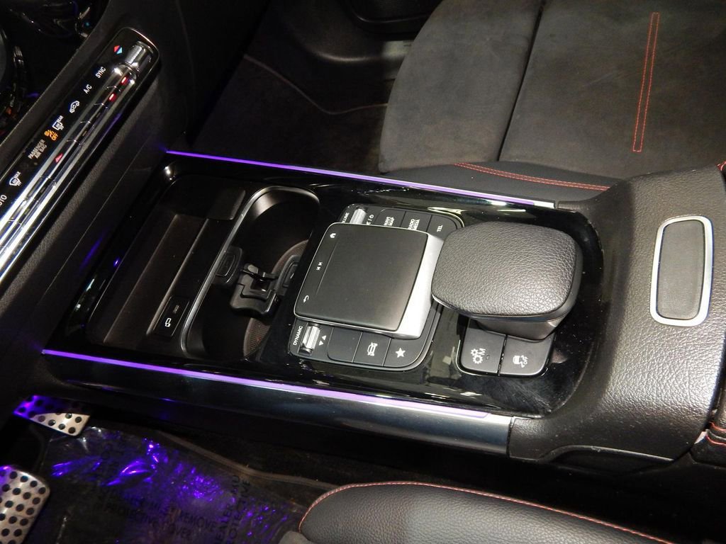 Used 2021 Mercedes-Benz GLA 45 AMG 4MATIC image 33