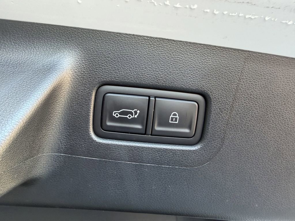 Used 2025 Hyundai Santa Fe SEL image 32