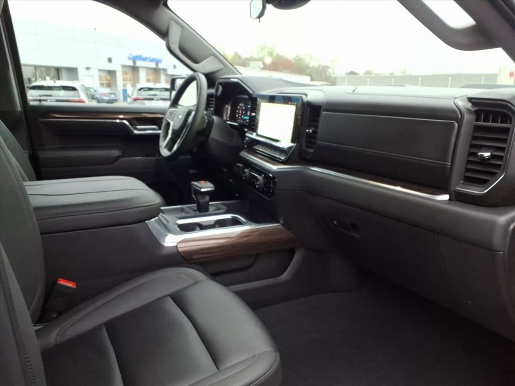 Certified 2025 Chevrolet Silverado 1500 LT Trail Boss w/ Convenience Package II image 19