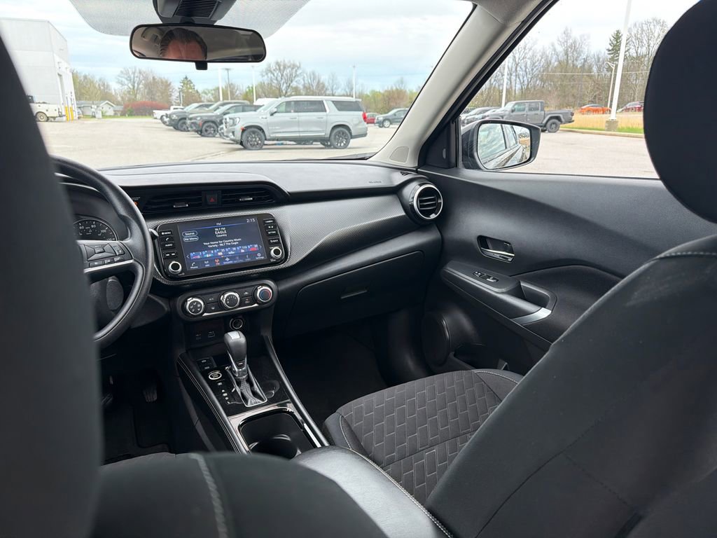 Used 2023 Nissan Kicks SV image 24