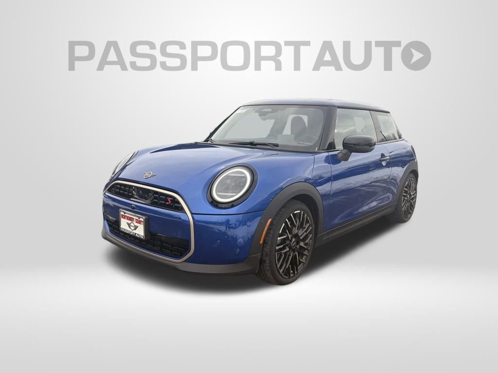 Used 2025 MINI Cooper S image 1