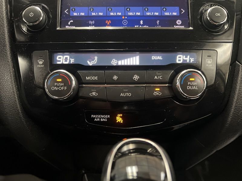 Used 2018 Nissan Rogue SV AWD/4WD image 29