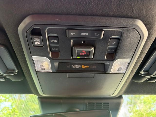 Used 2025 Toyota 4Runner TRD Off-Road Premium AWD/4WD image 17