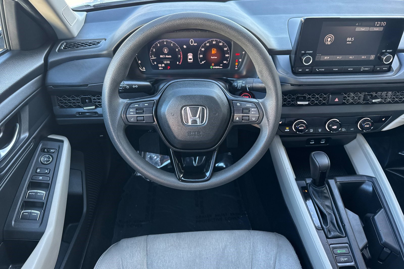 Used 2025 Honda Accord SE image 27