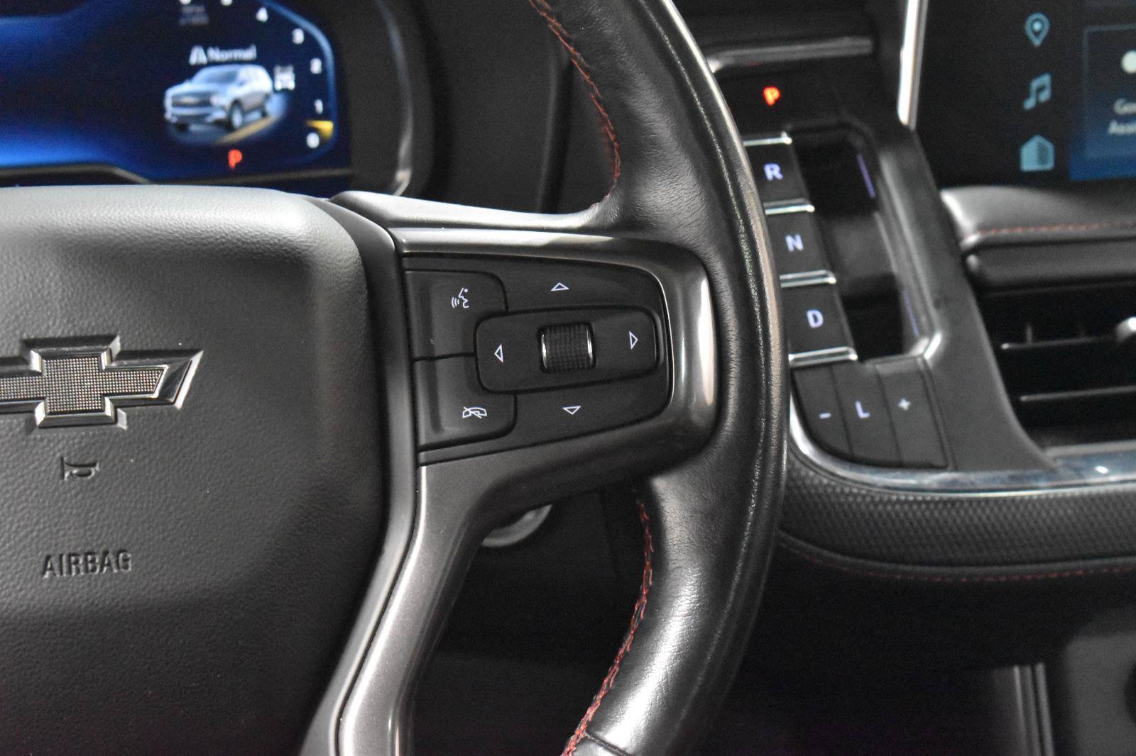 Used 2022 Chevrolet Suburban RST w/ Luxury Package AWD/4WD image 11