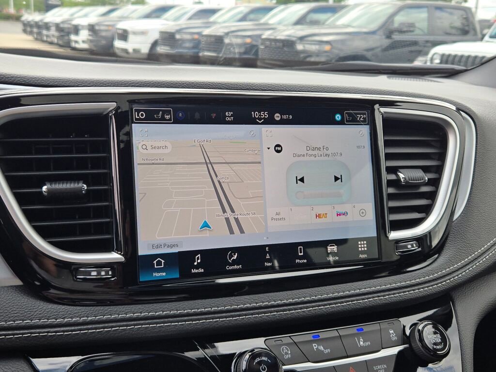 New 2026 Chrysler Pacifica Limited w/ S Appearance Package image 30