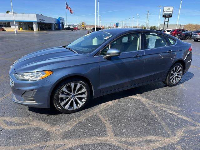Used 2019 Ford Fusion SE AWD/4WD image 1