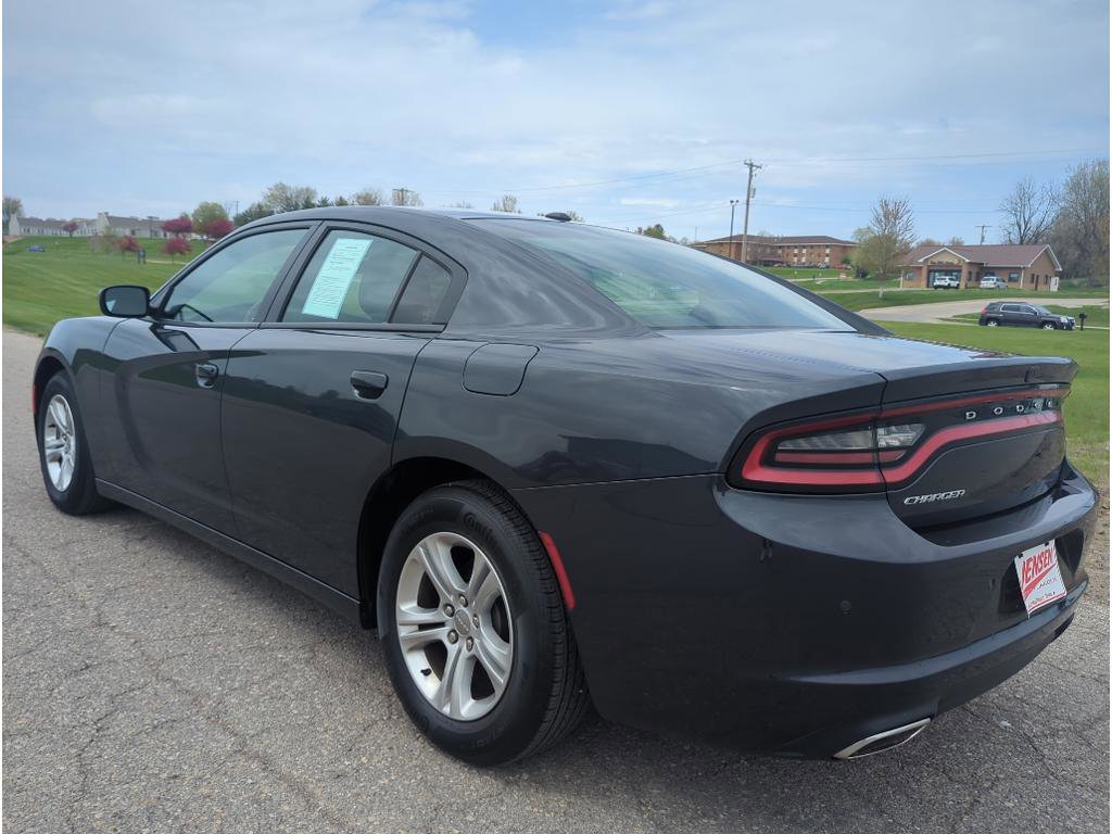 Used 2019 Dodge Charger SXT image 5