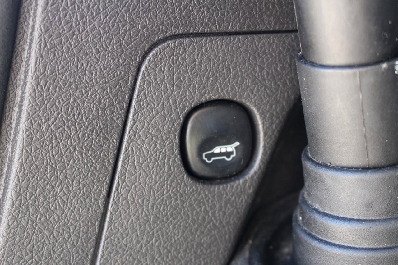 Used 2017 Ford Flex SEL w/ Equipment Group 202A FWD image 49