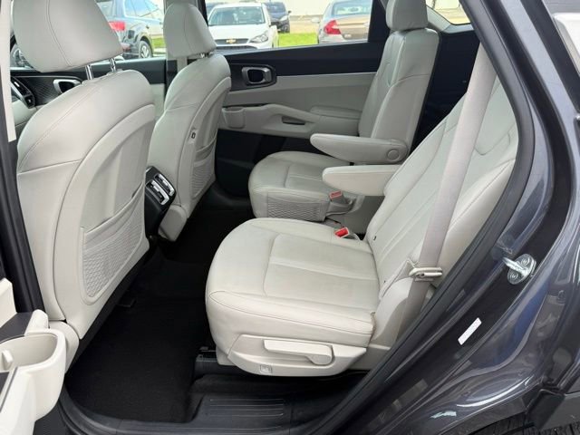 Used 2022 Kia Sorento EX w/ Panoramic Sunroof Package AWD/4WD image 21