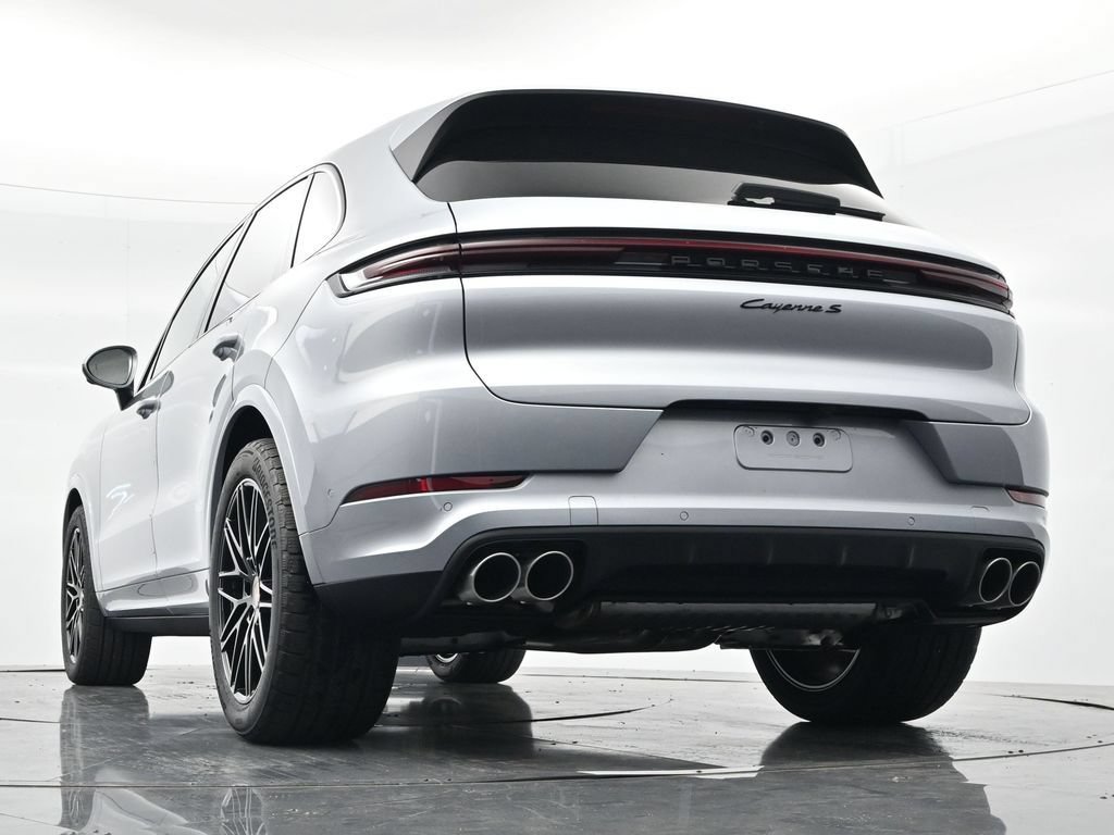 New 2026 Porsche Cayenne S AWD/4WD image 27