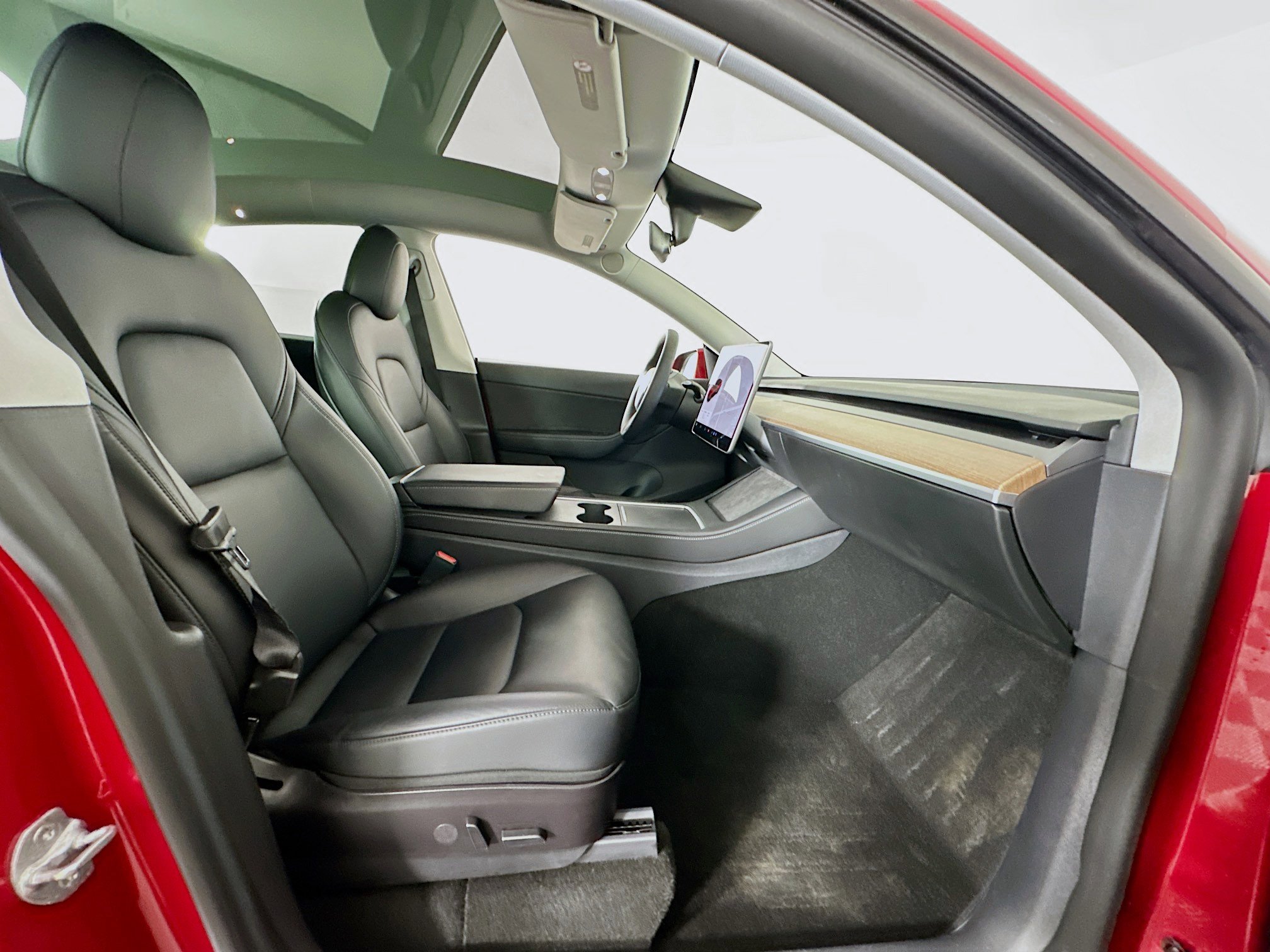 Used 2021 Tesla Model Y Long Range image 31