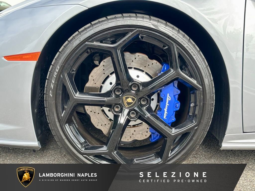 Used 2021 Lamborghini Huracan EVO image 15