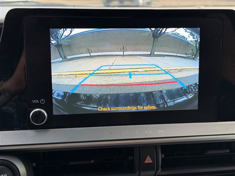 Used 2023 Toyota Prius LE FWD image 35