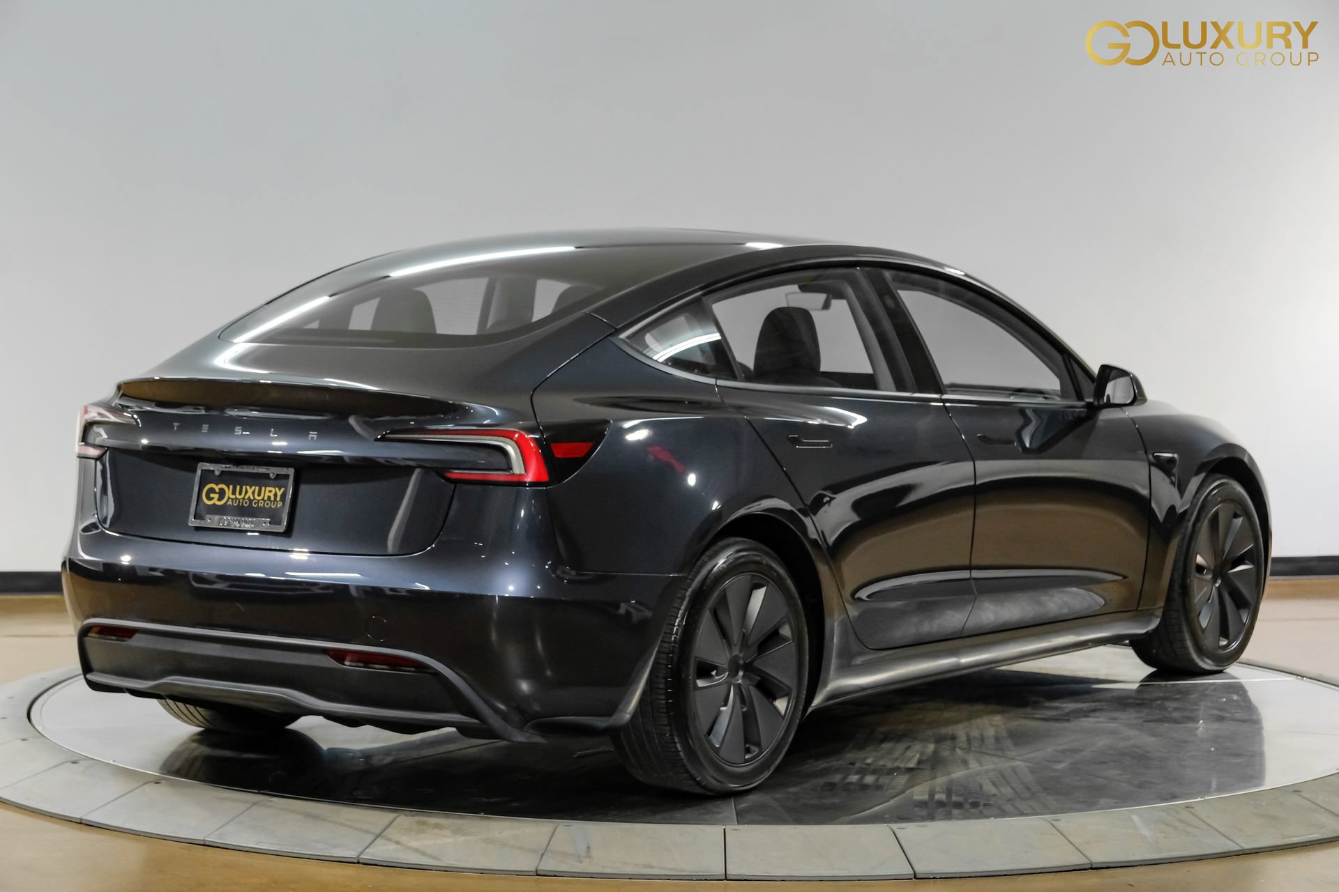 Used 2024 Tesla Model 3 Long Range RWD image 9