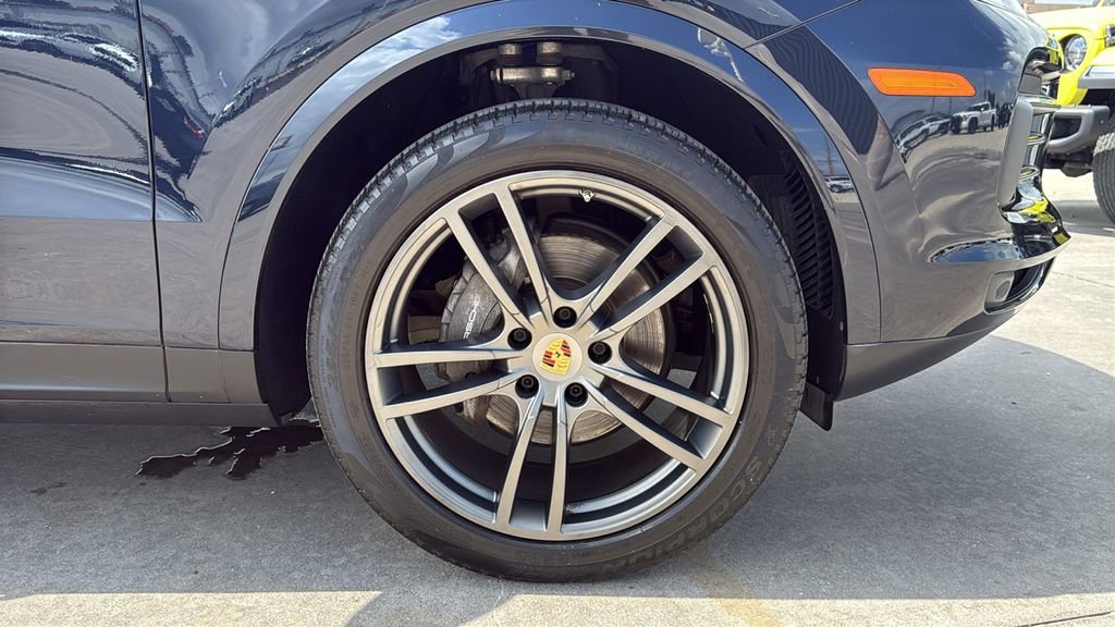 Used 2019 Porsche Cayenne image 34
