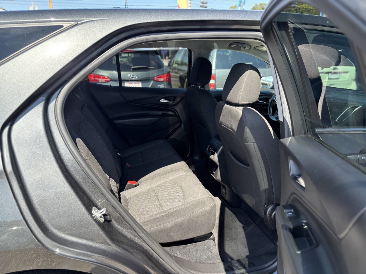 Used 2020 Chevrolet Equinox LT image 14