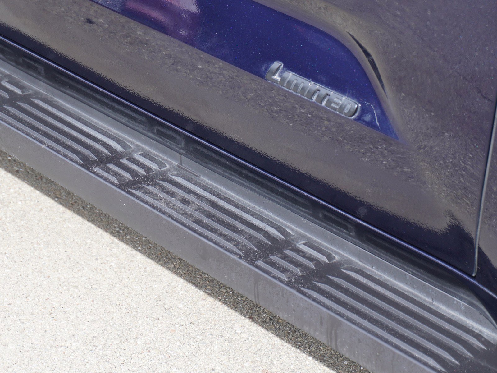 Used 2024 Toyota Sequoia Limited image 6