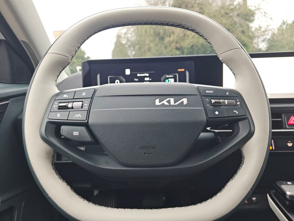 New 2025 Kia EV6 Wind AWD/4WD image 12