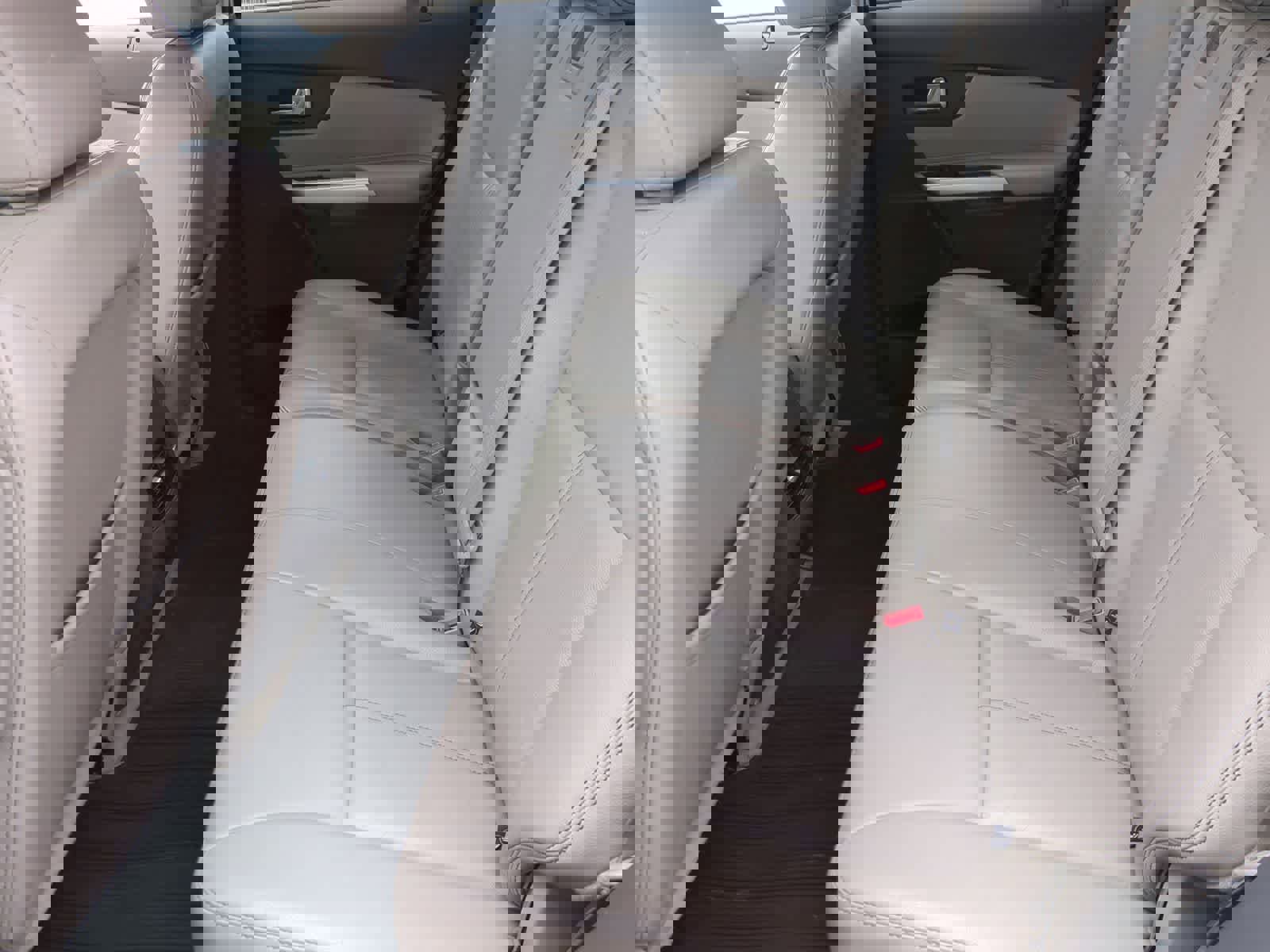 Used 2011 Ford Edge Limited image 19