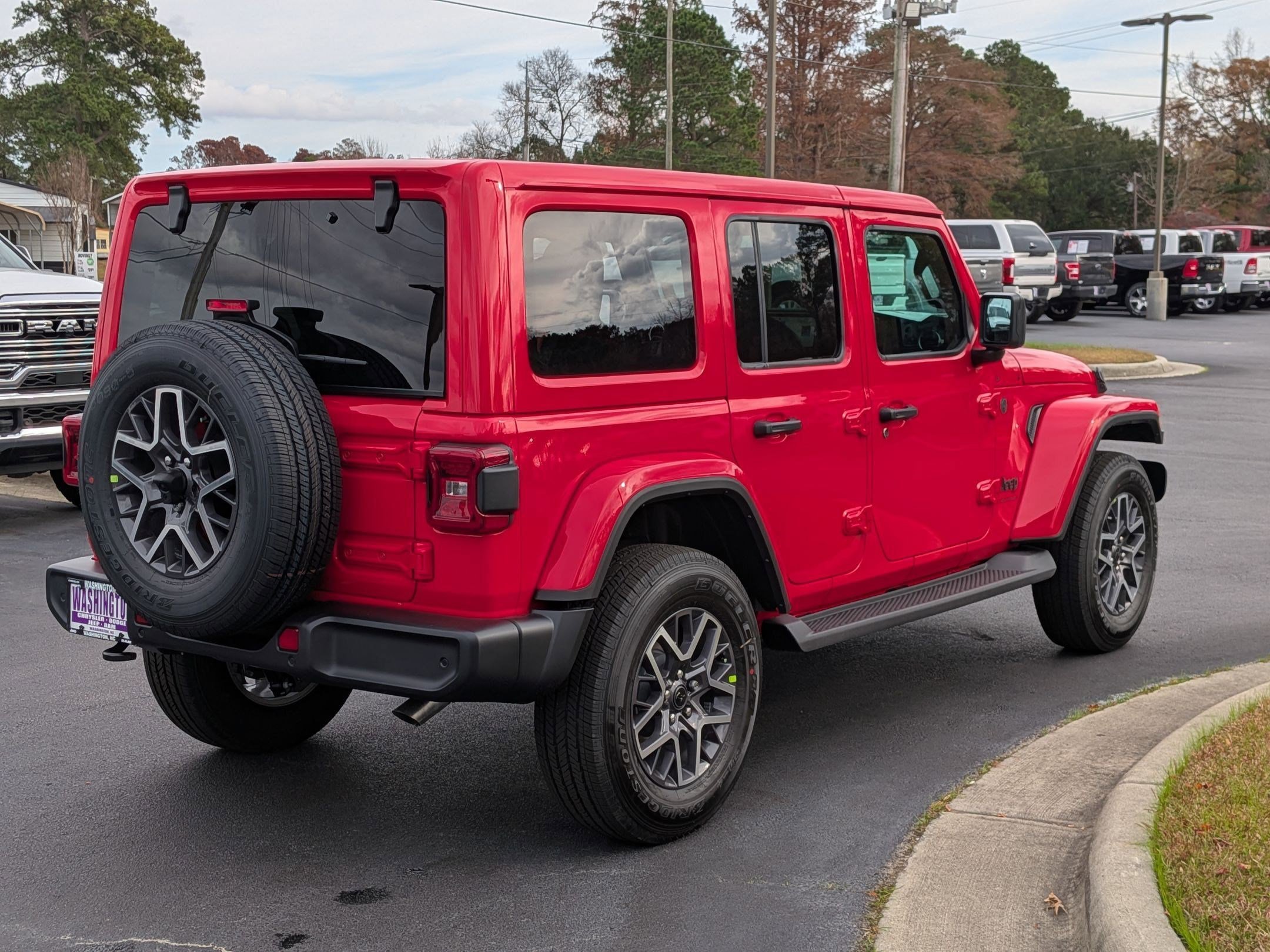 New 2026 Jeep Wrangler Sahara AWD/4WD image 5