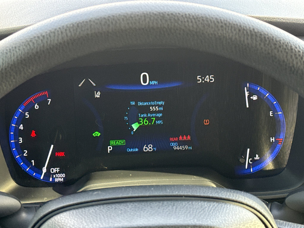 Used 2022 Toyota Corolla LE FWD image 30