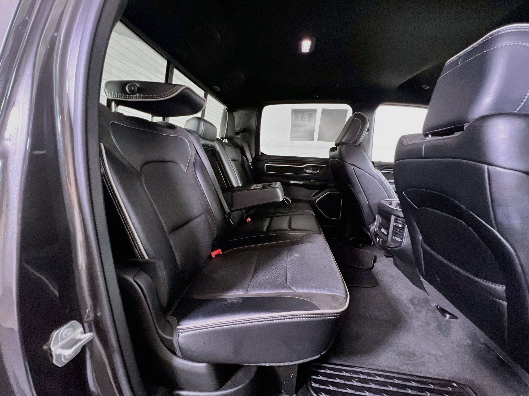 Used 2023 RAM 1500 Laramie AWD/4WD image 26