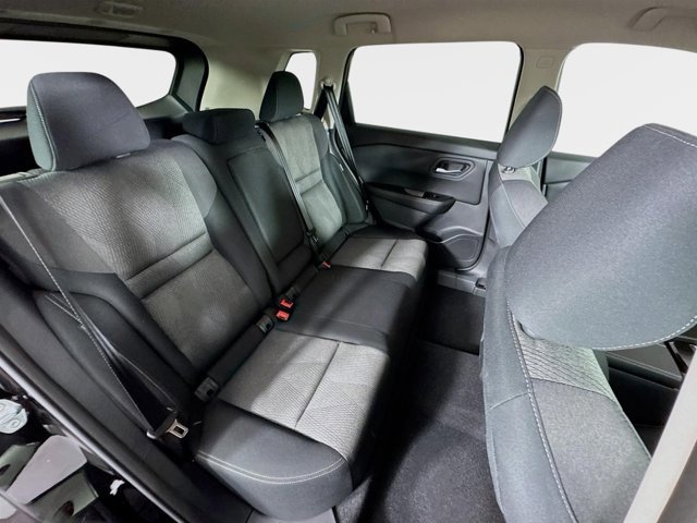 Certified 2026 Nissan Rogue SV image 26