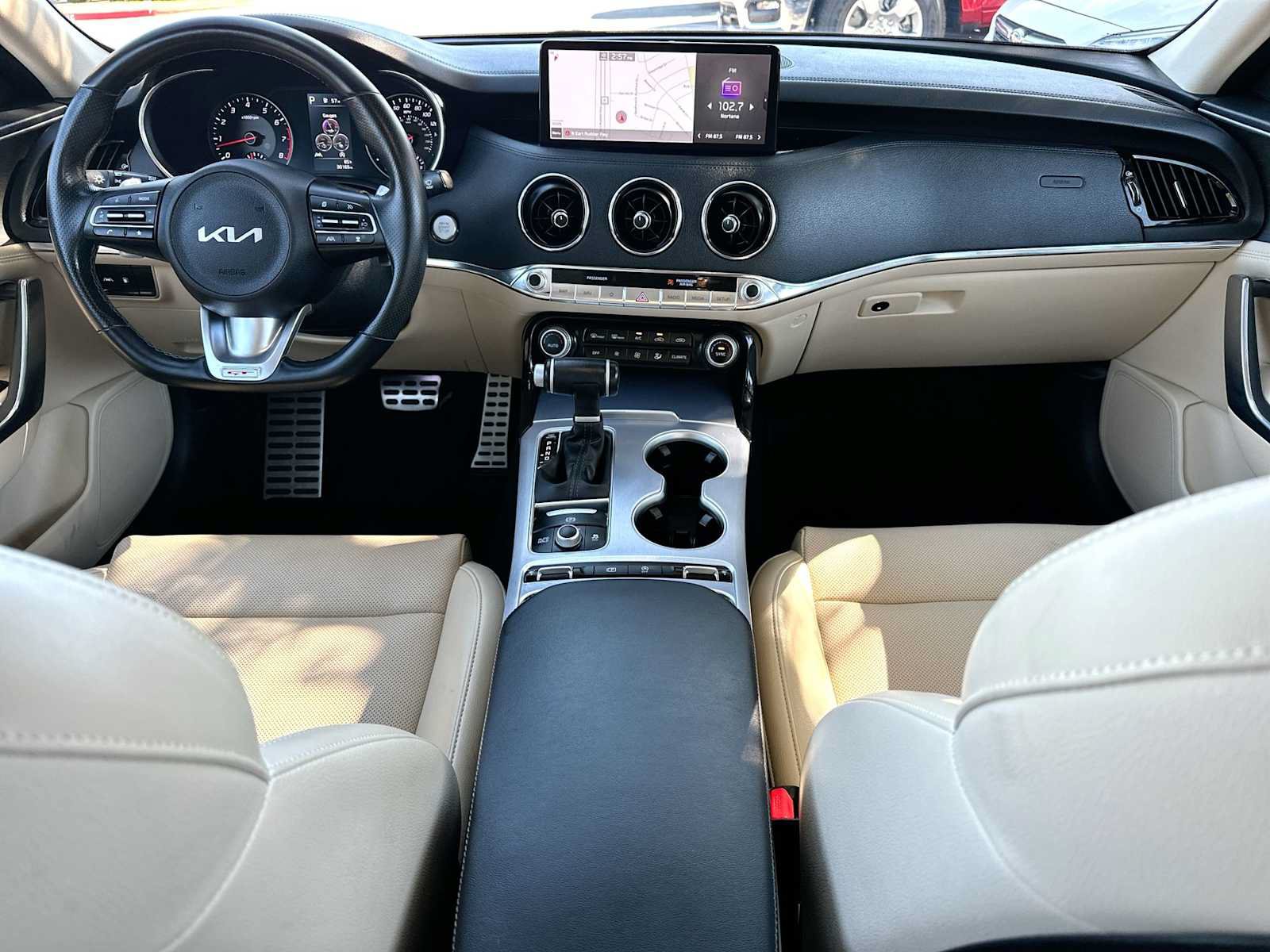 Used 2022 Kia Stinger GT1 RWD image 25