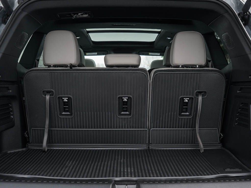 New 2026 GMC Acadia Elevation w/ Black Edition image 8