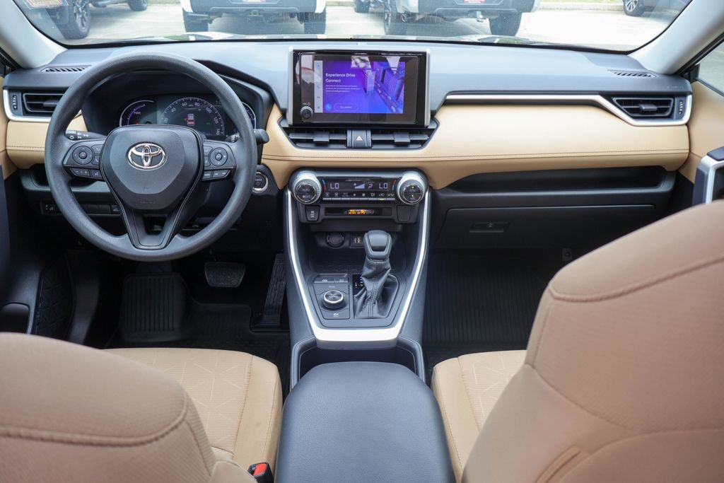 Used 2025 Toyota RAV4 XLE w/ Convenience Package image 7