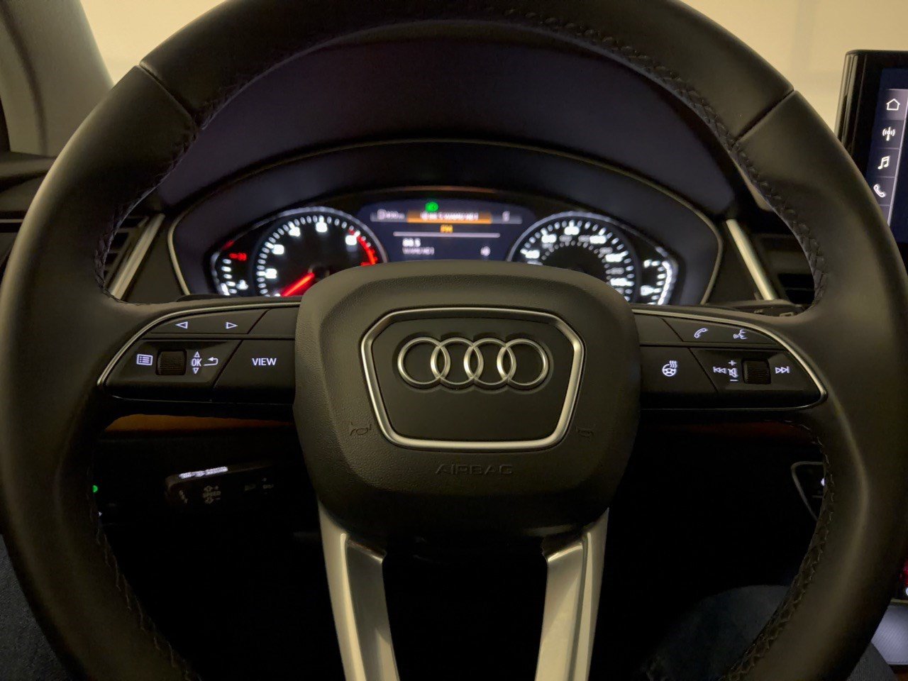 Certified 2023 Audi Q5 2.0T Premium w/ Convenience Package AWD/4WD image 10